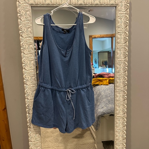 Lulus Pants - Lulu's Navy Textured Top